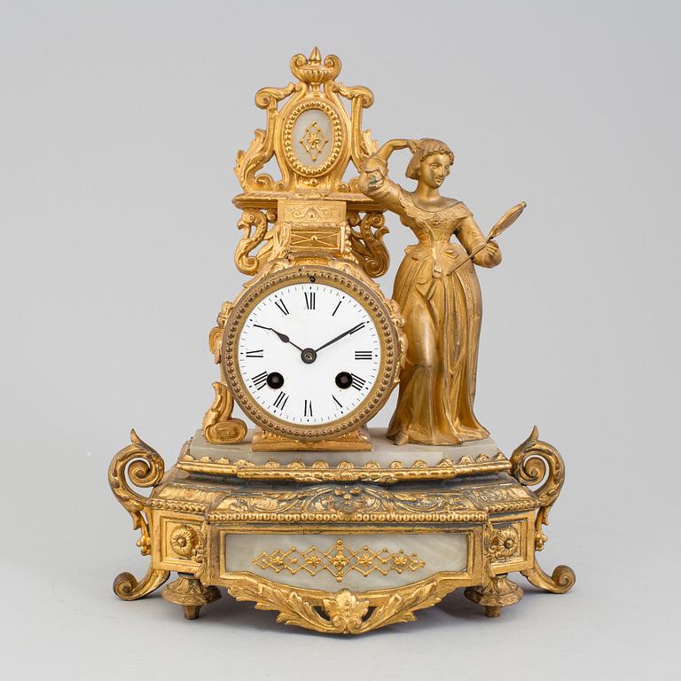 A late 1800s table clock.