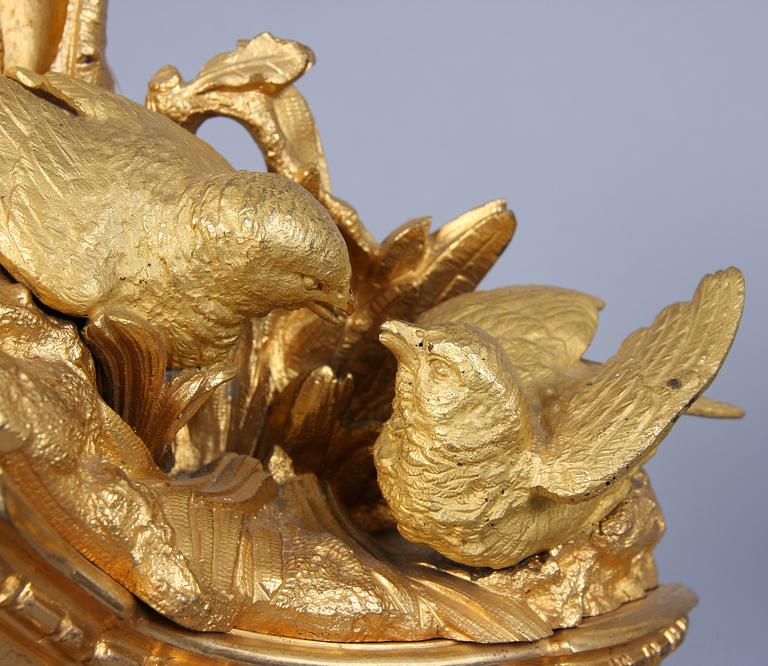 BORDSPENDYL, ny-Louis XVI, trol Frankrike, 1800-talets andra hälft.