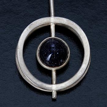 HALSSMYCKE, silver, syntetisk sten, Elis Kauppi, Kupittaan Kulta 1970-tal. ARMRING, sterling silver.