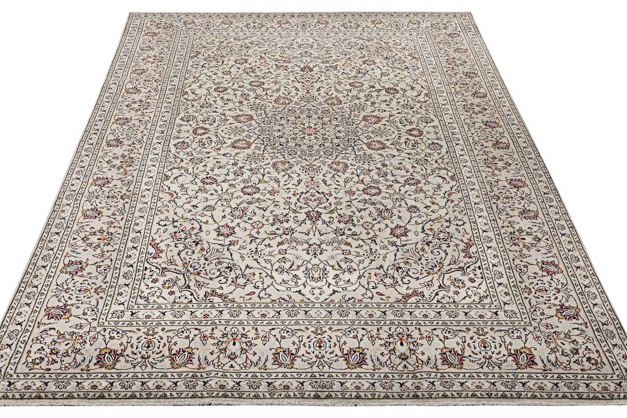 A Kashan carpet, c.355 x 243cm.