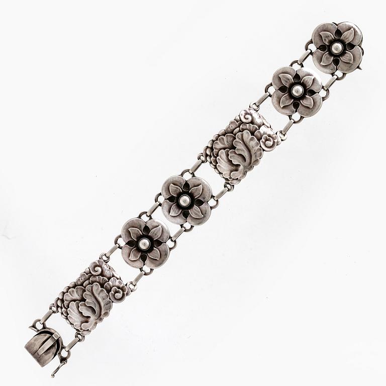 Georg Jensen, bracelet sterling silver, desihn no 26, approx 17x 2 cm.