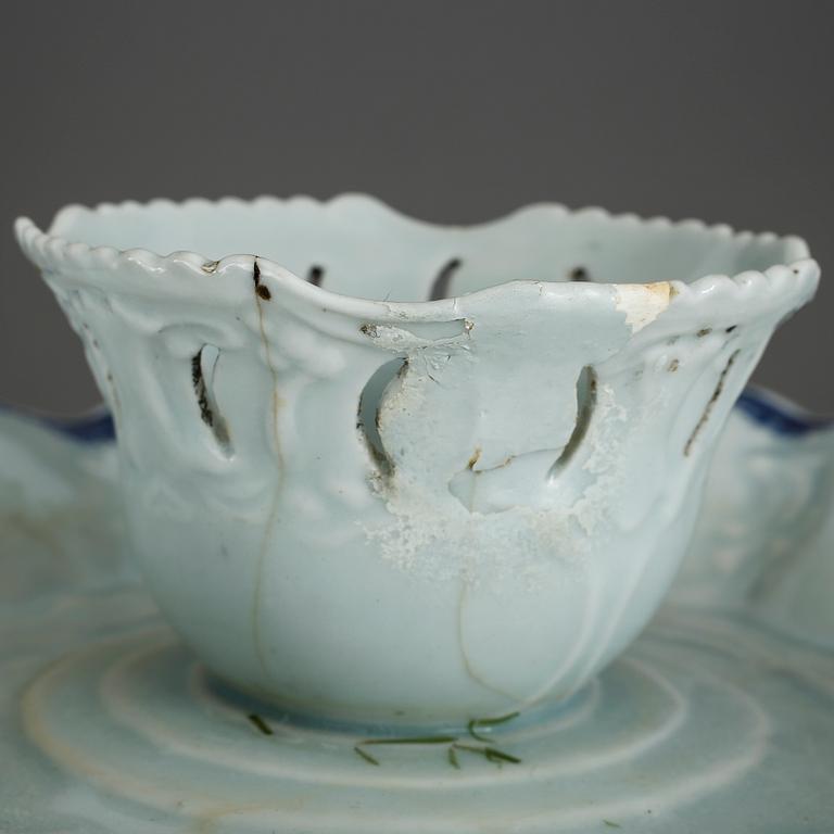 PARTI KINA, 6 delar, porslin, Kina, varav 5 st tallrikar, jiaqing, 1800-tal.