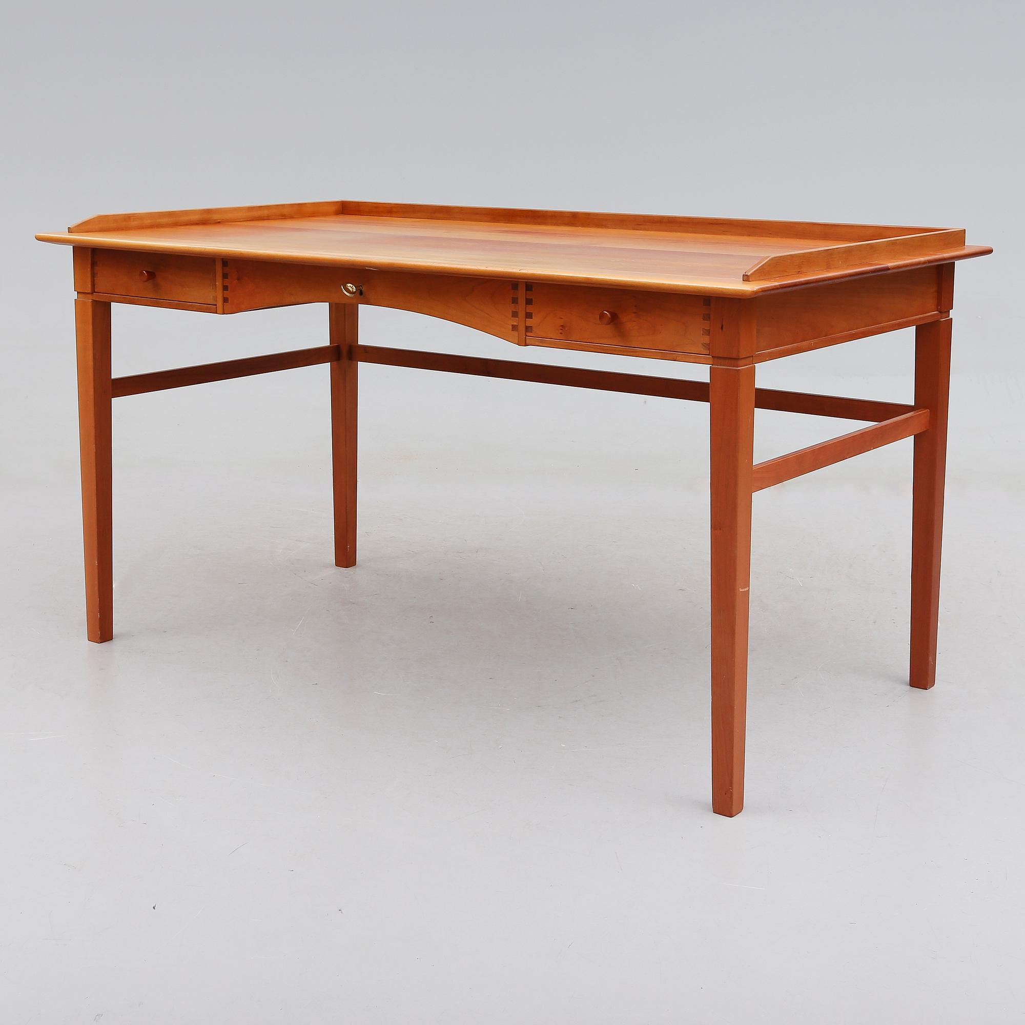 SKRIVBORD, Søren Nissen and Ebbe Gehl, Aksel Kjersgaard, Naver Collection, Danmark, 1990-2010.
