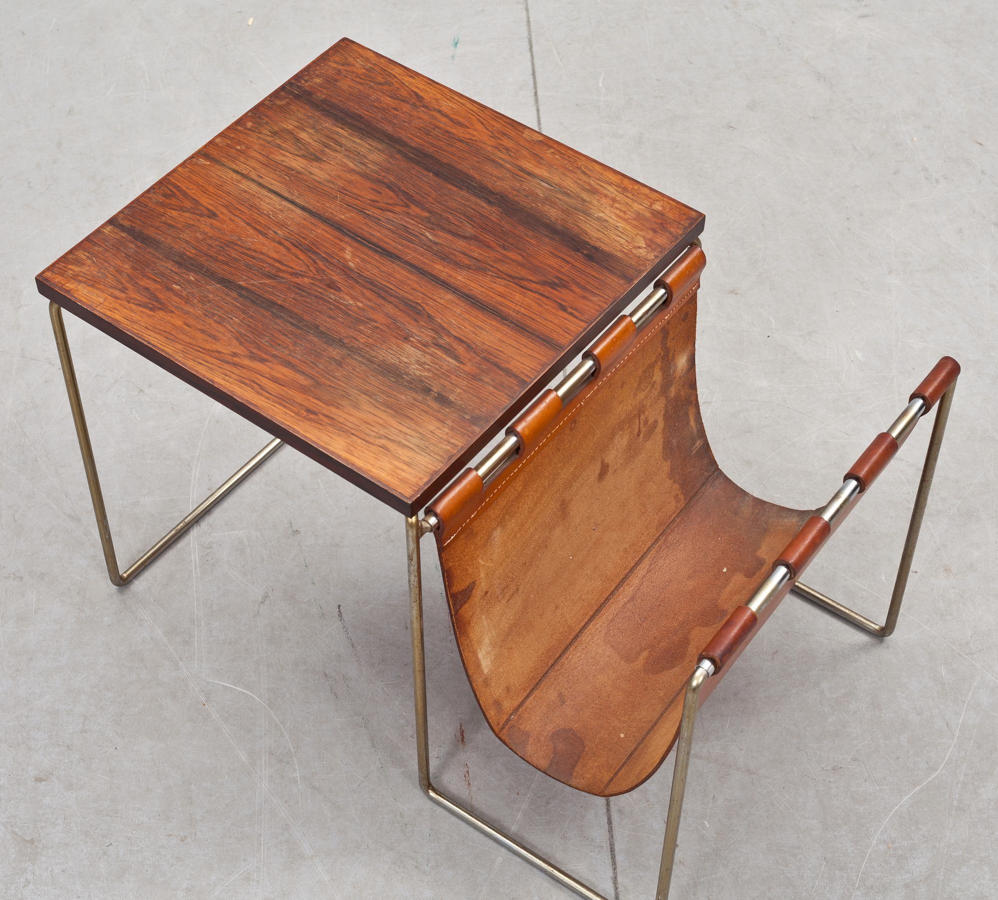 TIDNINGSSTÄLL, 1900-talets andra hälft.