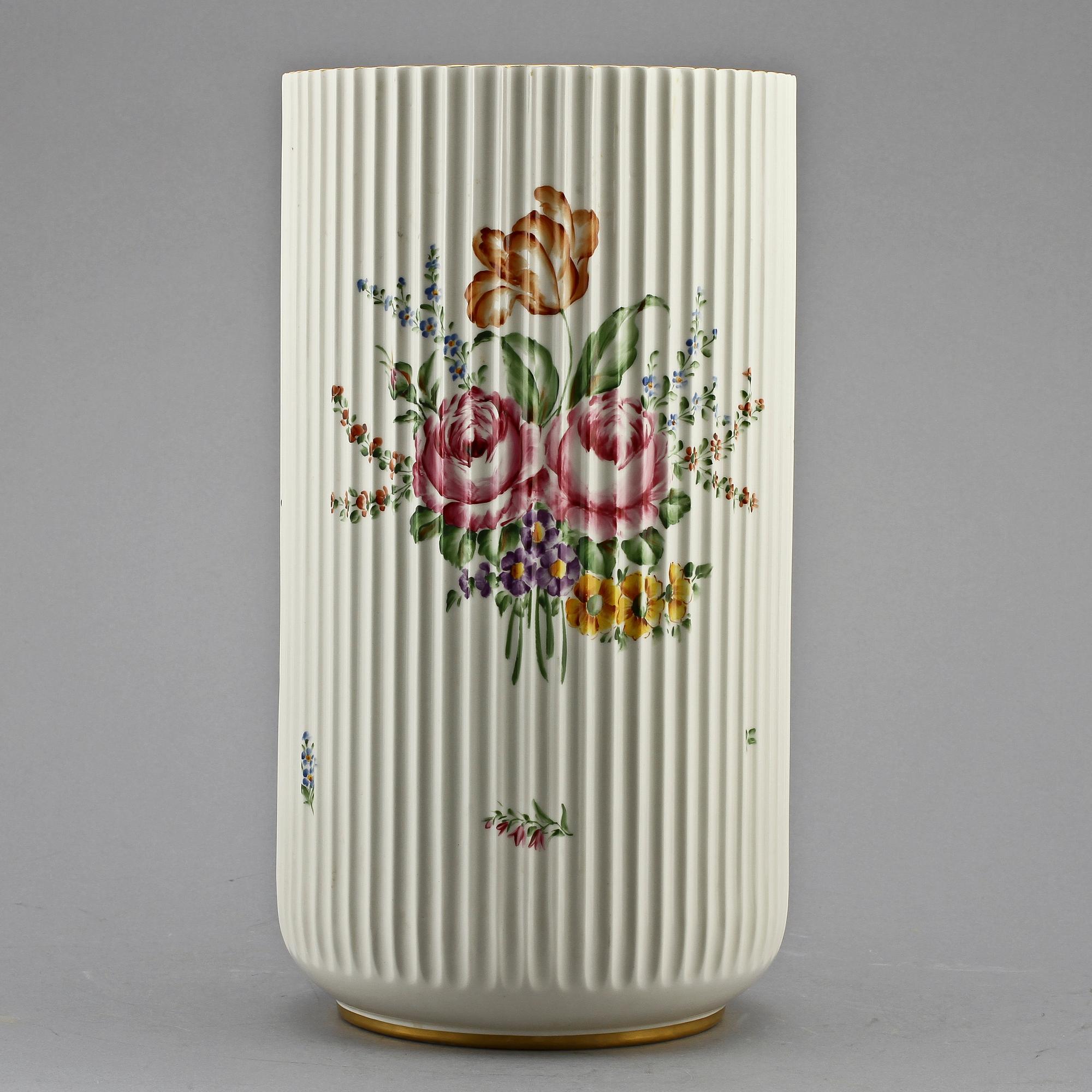 GOLVVAS, porslin, Lyngby porslin, Danmark, 1900-tal.