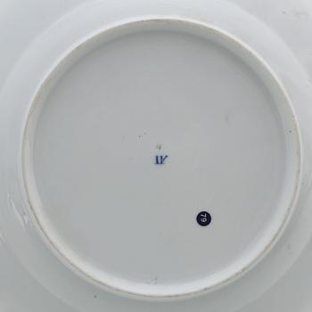 Tallrikar, 3st, porslin, Popov, Ryssland, Empire, 1800-talets första hälft.