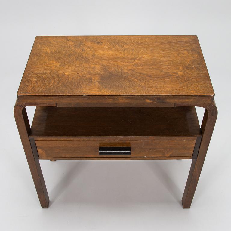 Alvar Aalto, a mid-20th century '87' table for O.Y. Huonekalu-ja Rakennustyötehdas A.B.