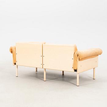 Yrjö Kukkapuro, two-piece sofa set "Ateljee" for HAIMI, late 20th century.