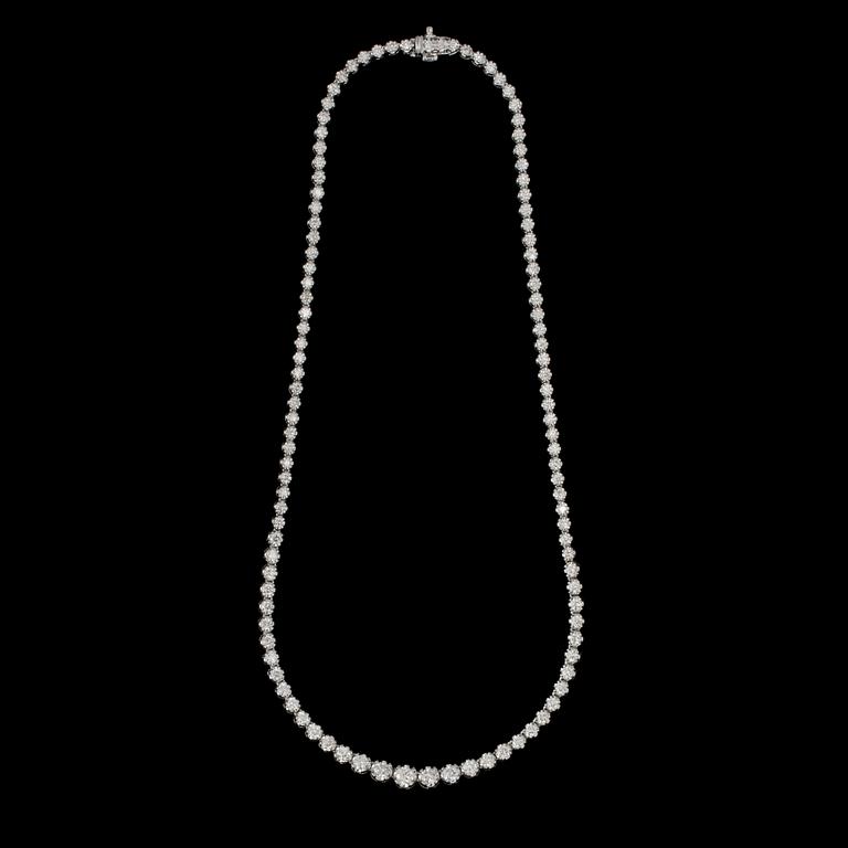 COLLIER, 18k vitguld med 110 briljantslipade diamanter, totalt 7.04 ct. Vikt 22 g.