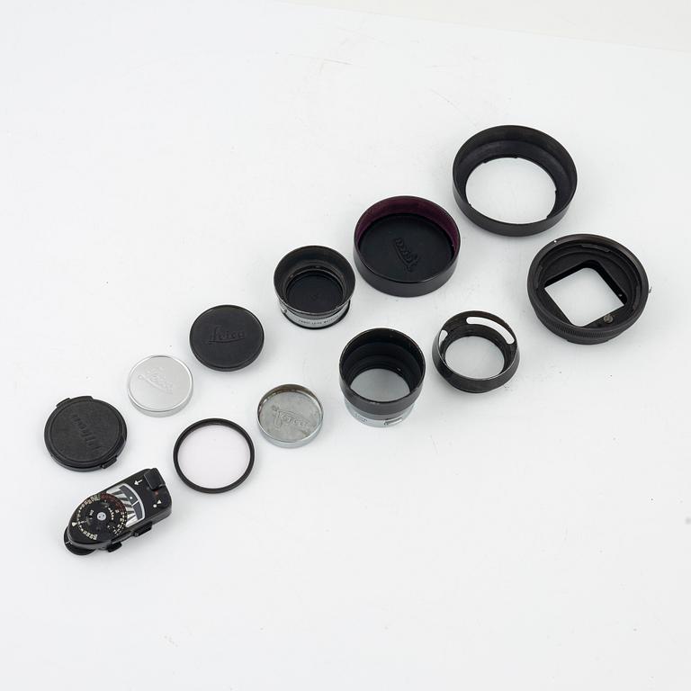 Leica M2, no. 941370, 1958.