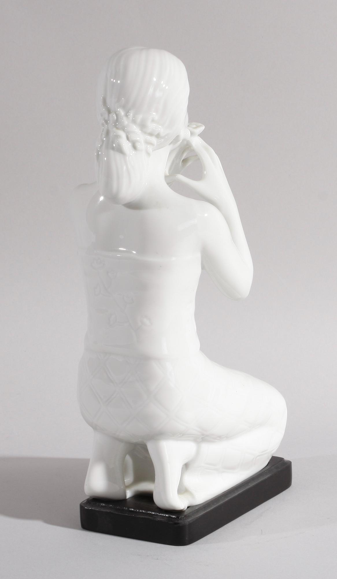 FIGURIN, porlin. Harald Salomon, Rörstrand.