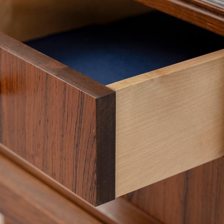 A 'Cortina' vitrine cabinet by Svante Skogh, designed around the year 1956.