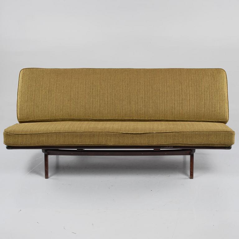 DAGBÄDD, France & Daverkosen, 1900-talets tredje kvartal.