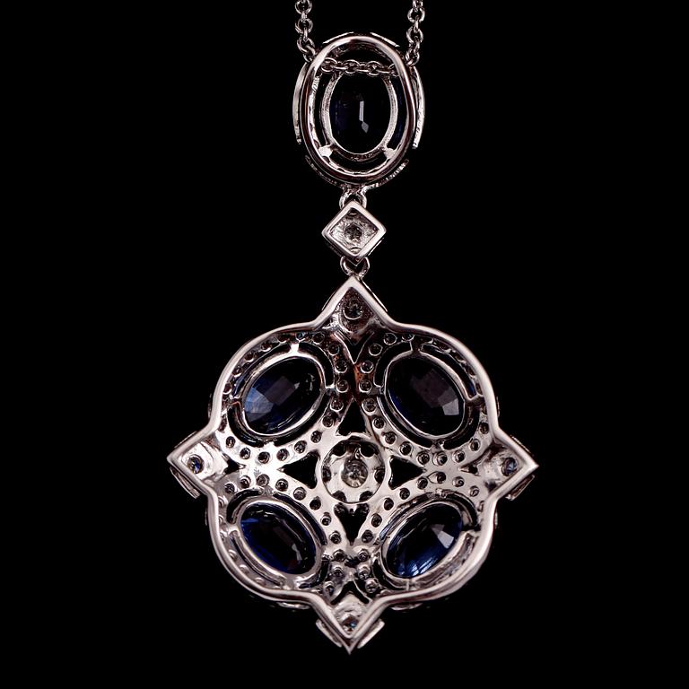 COLLIER, 18 k vitguld, hänge med briljantslipade diamanter totalt 1.14 ct samt blå kyaniter.