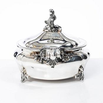 Terrin med lock, silver, rokokostil, Fratelli Broggi, Milano, Italien, 1900-tal.