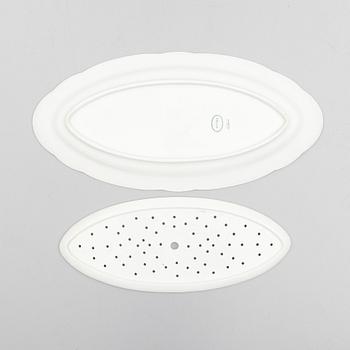 FISKFAT med galler, porslin, "Bella", Rörstrand, sekelskiftet 1900.