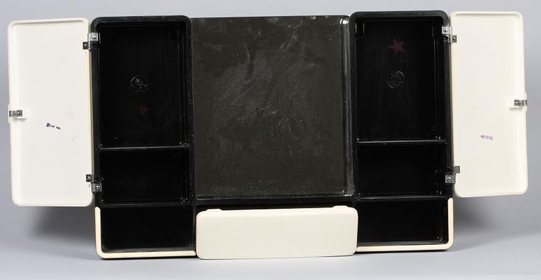 BADRUMSSKÅP, Italien.