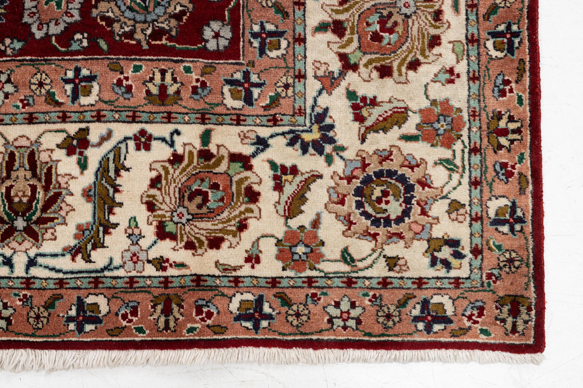 Rug, Tabriz, approx. 310 x 230 cm.