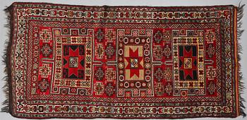 MATTA, Kordi, troligen semiantik. 265 x 145 cm.