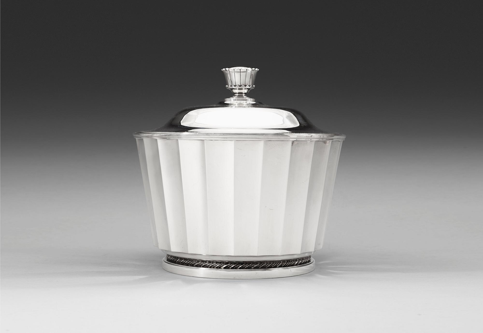 ATELIER BORGILA, terrin, Stockholm 1952, sterling.