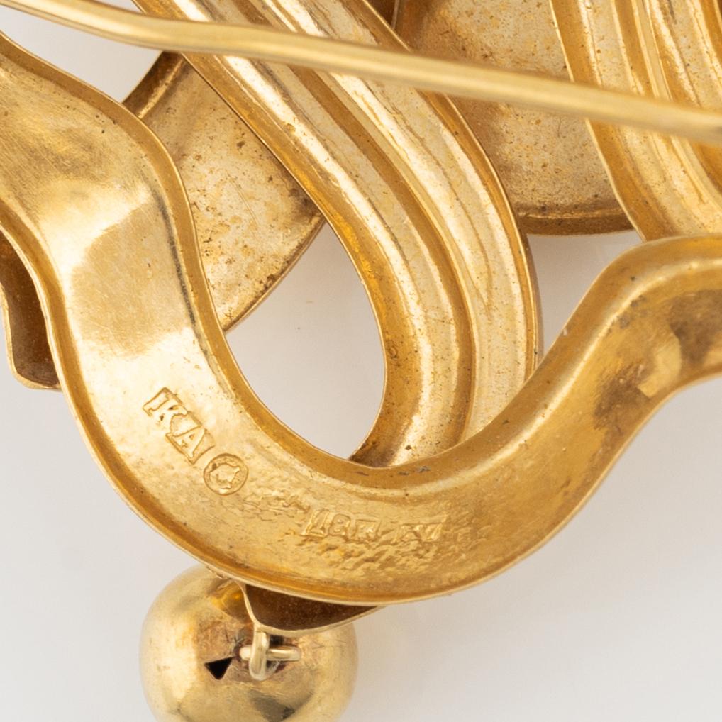 18K gold brooch, 20's.