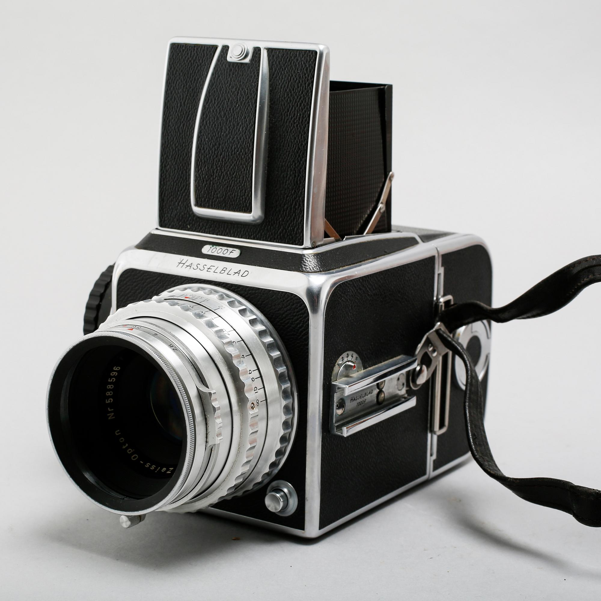 A camera from Hasselblad, model 1000F, 1950s.