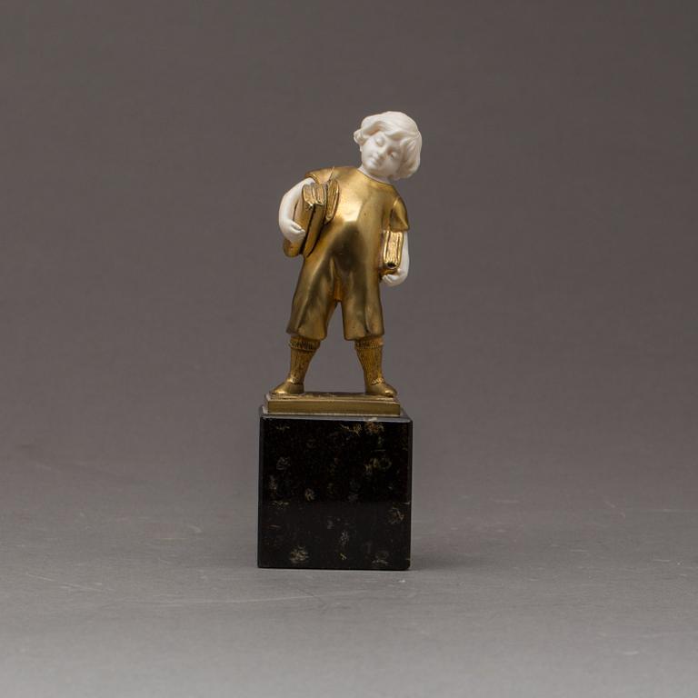 FIGURIN, art deco, bär signatur.