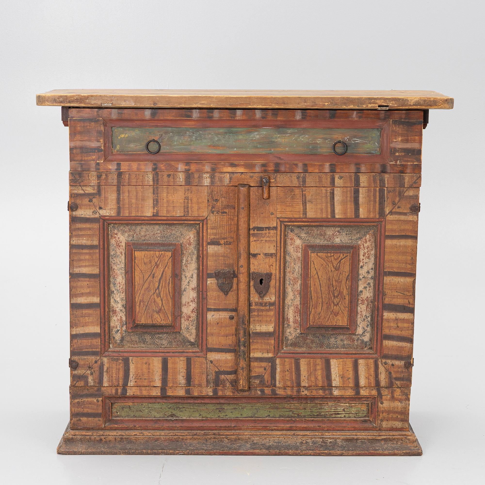 Sideboard, 18th/19th century.