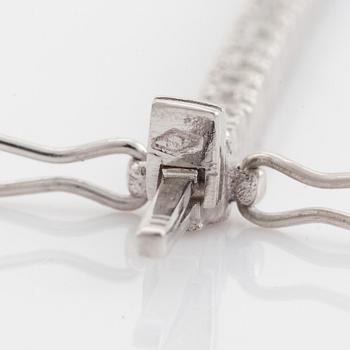 Collier, rivière, med briljantslipade diamanter, med HRD report.