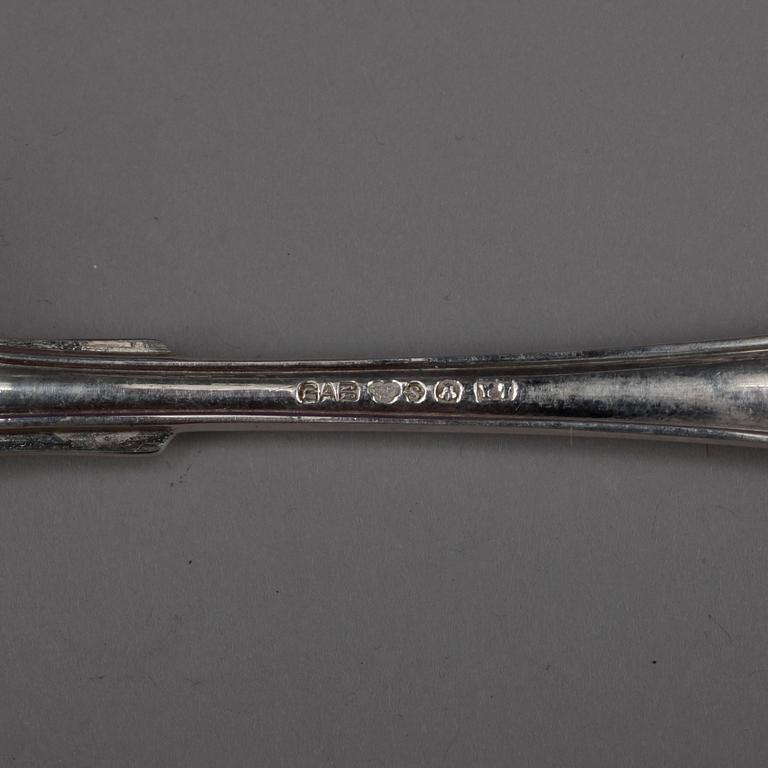 BESTICKSERVIS, 36 delar, silver, "Svensk spets", GAB, Stockholm, bl.a. 1924, vikt exklusive knivar ca 1230 gram.