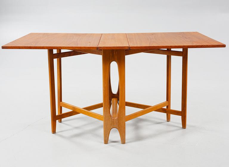 A table by Bent Winge for Kleppes Møbelfabrik in Norway from the second halt of the 20th century.