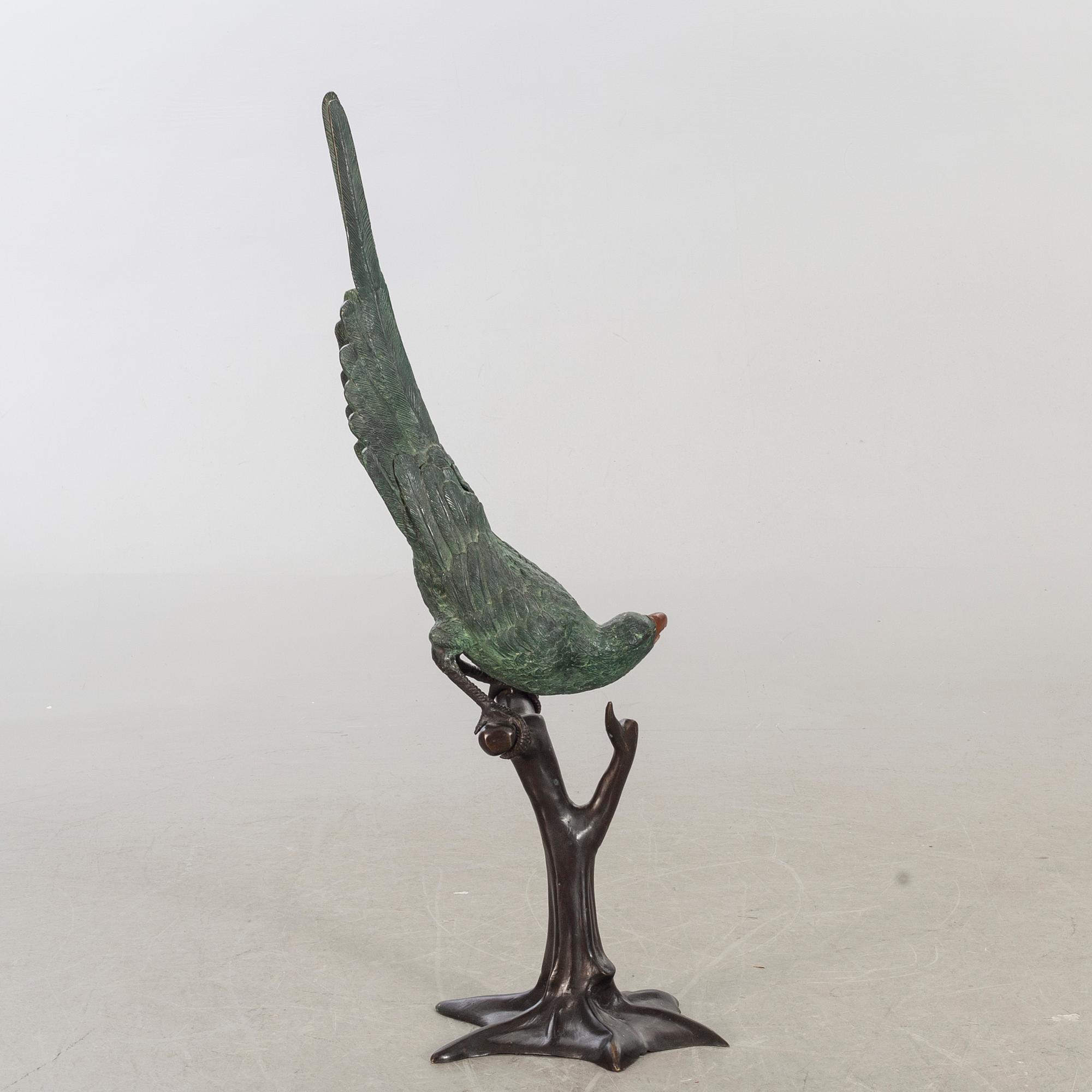 SKULPTUR 1900-tal kallmålad brons.