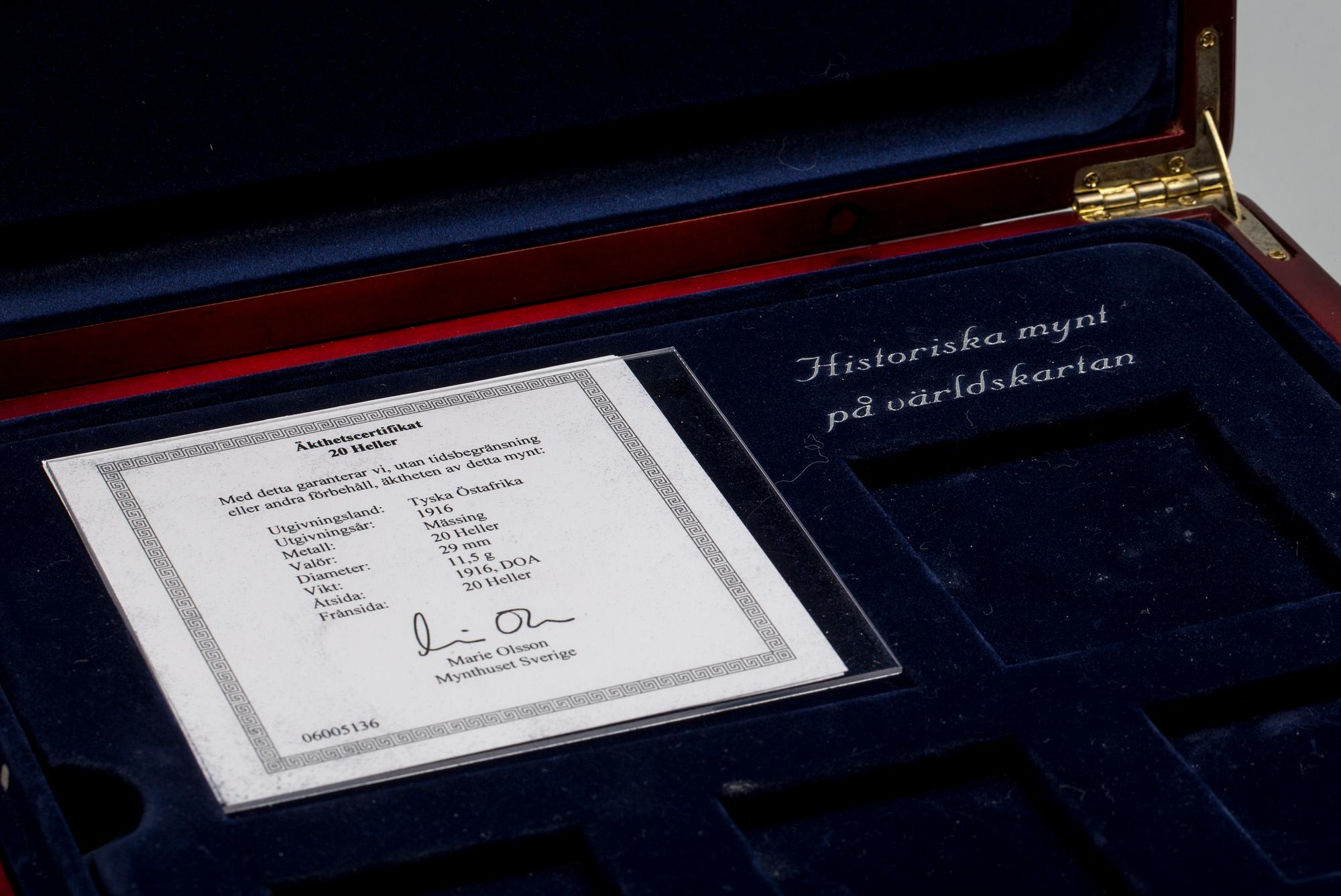 DIV. MYNT- OCH MEDALJFÖRVARING, ca 20 delar.