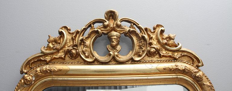 SPEGEL MED KONSOL. Nyrokoko, 1800-talets andra hälft.