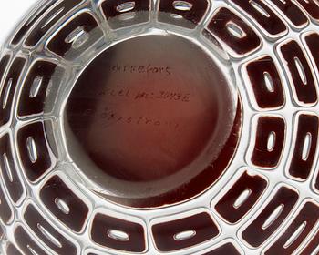 An Edvin Öhrström 'ariel' glass vase, Orrefors 1954.
