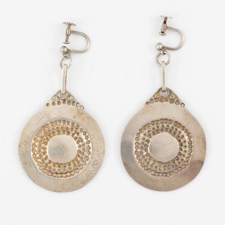 Lars Arby, two pairs of earrings, sterling silver and enamel, Gothenburg 1969 and 1983.