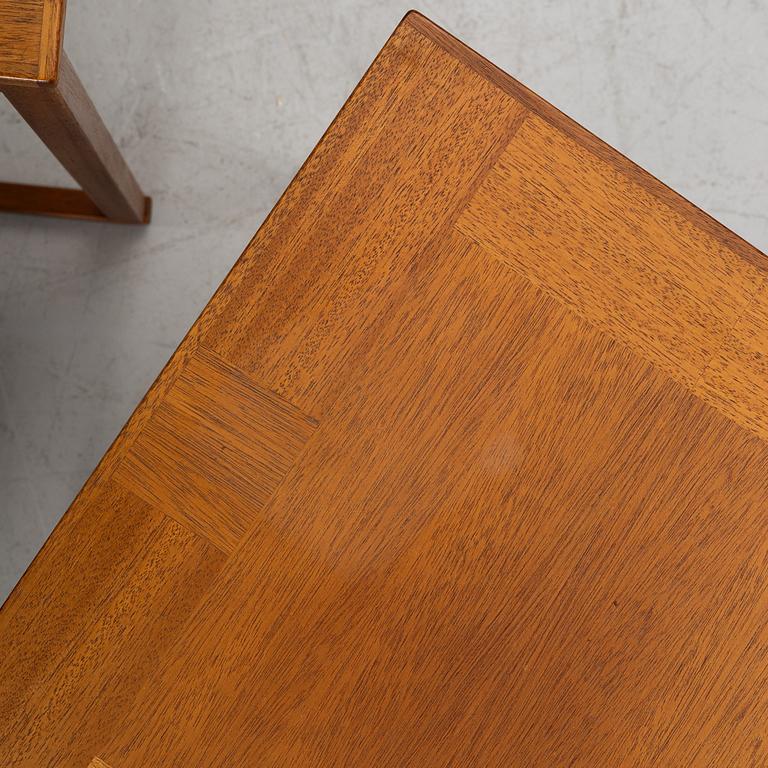 Carl Malmsten, Nest of tables, 3 pieces, “Släden”, jubilee model, 1988, no. 157.