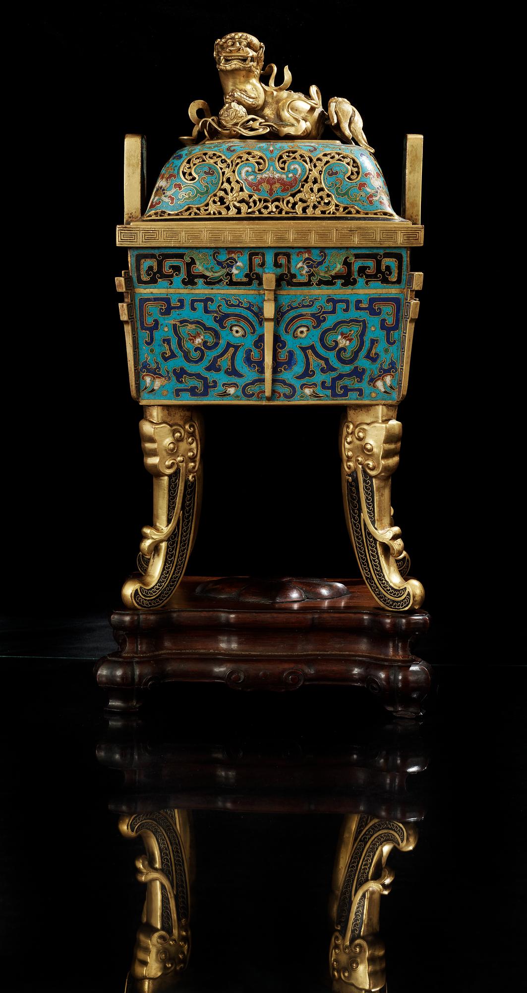 A cloisonne censer with cover, Qing dynasty, Qinalong (1736-95).