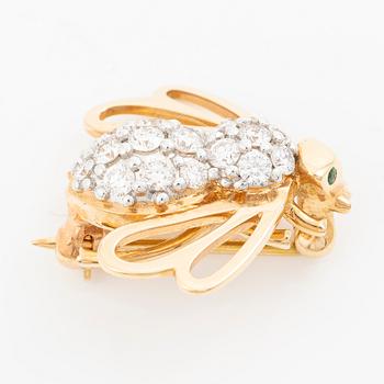 Brosch, Jarl Sandin/ Mary Kay, i form av bi, 18K guld med briljantslipade diamanter.