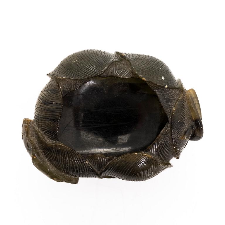 A lotus brush washer. China, 20th century.