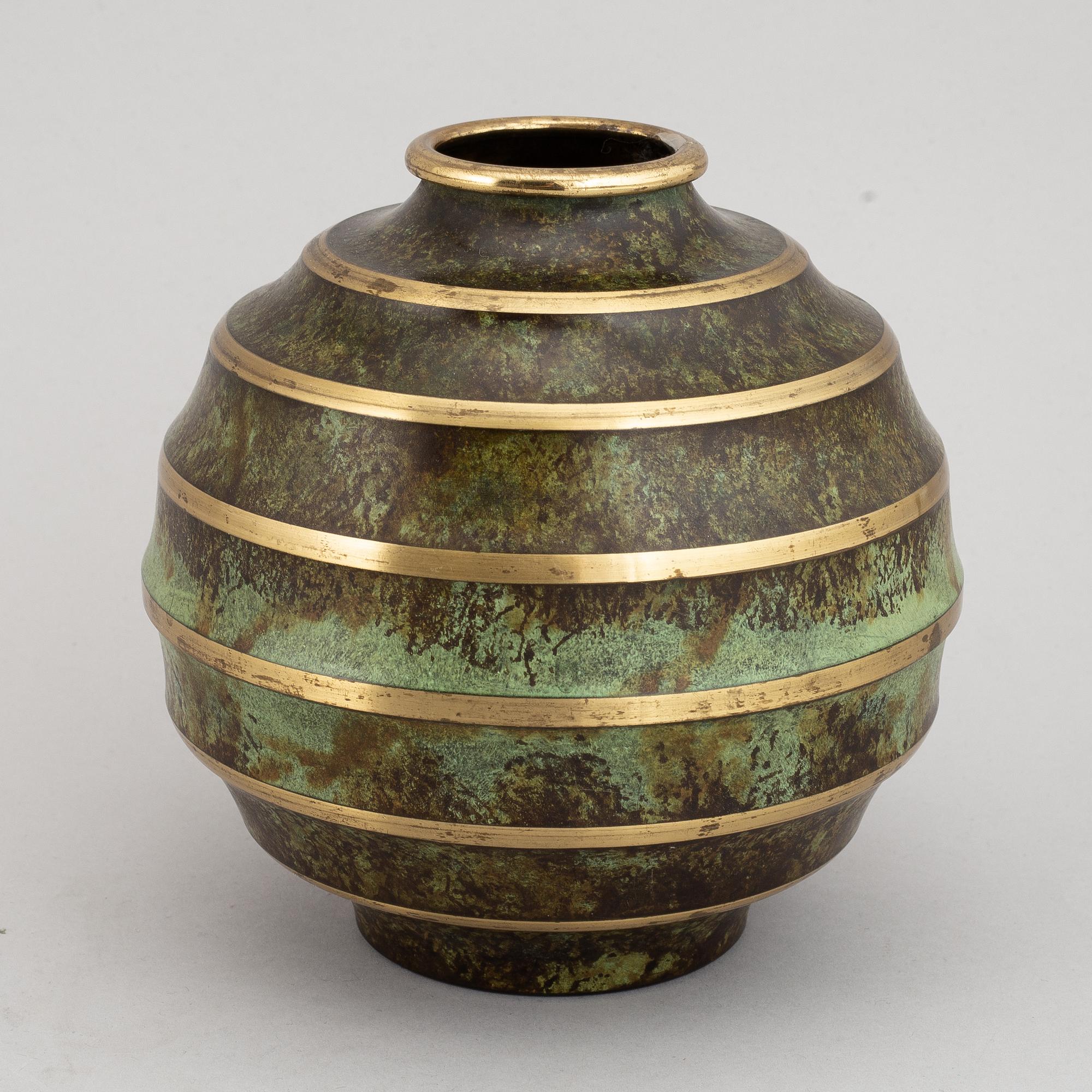 A bronze Art Deco vase, Svenska Metallverken, 1920's/30's.
