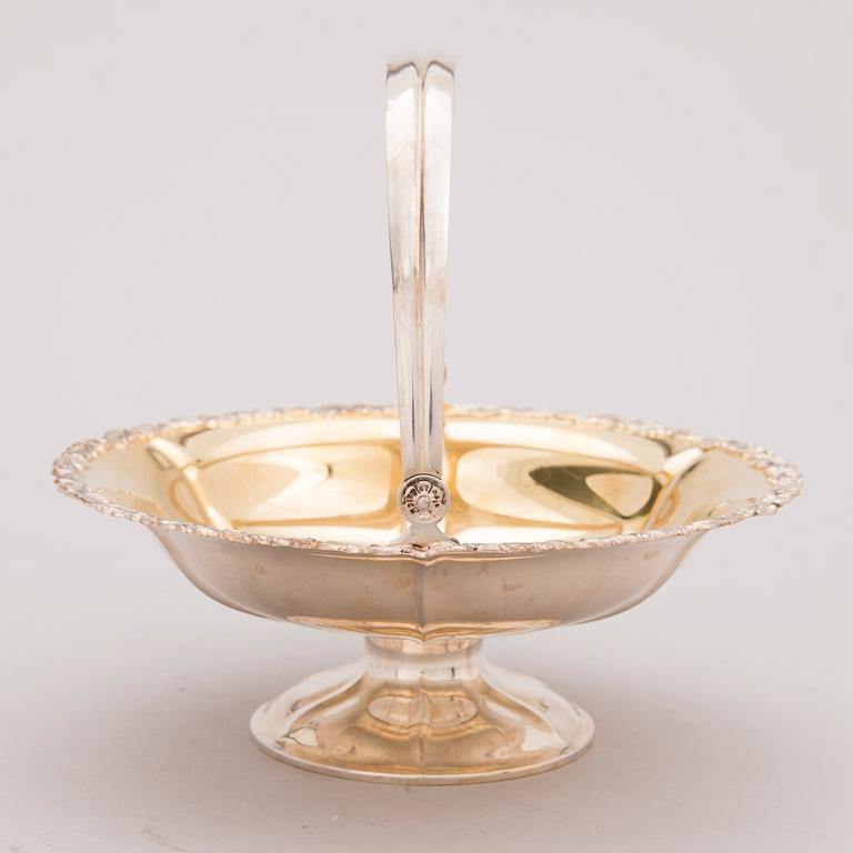 BRÖDKORG, silver, Helsingfors 1943.