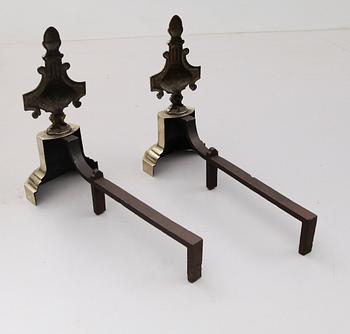 ELDHUNDAR, 1 par, mässing och gjutjärn, 1800-/1900-tal.