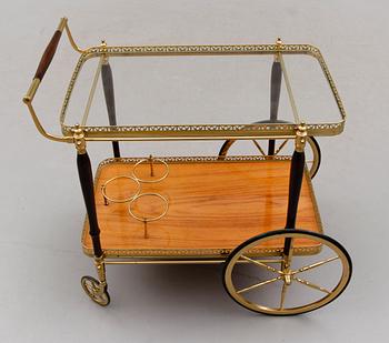 SERVERINGSVAGN, 1900-talets andra hälft.