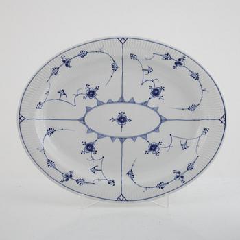 Serving platter, 3 pieces, "Musselmalet", fluted, Royal Copenhagen, Denmark.