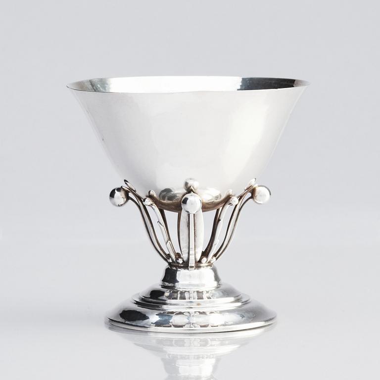 Georg Jensen, an 830/1000 silver bowl, Copenhagen 1918, design nr 17.