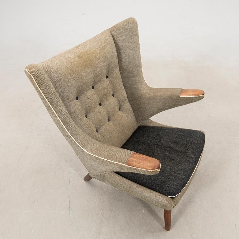 Hans J. Wegner,.