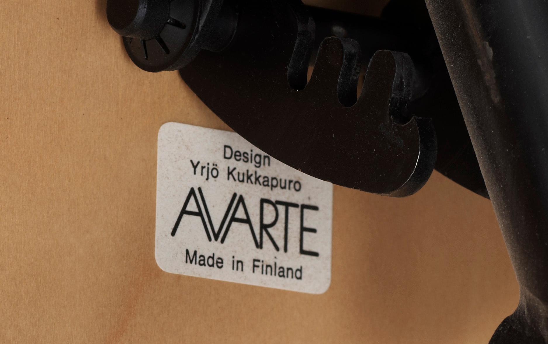 SKRIVBORDSSTOL, "Plaano" av Yrjö Kukkapuro för Avarte, Finland.