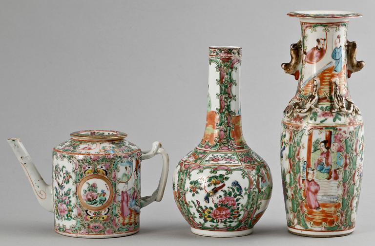 VASER 2 st SAMT TEKANNA, porslin, Kanton, Kina 1800-tal.