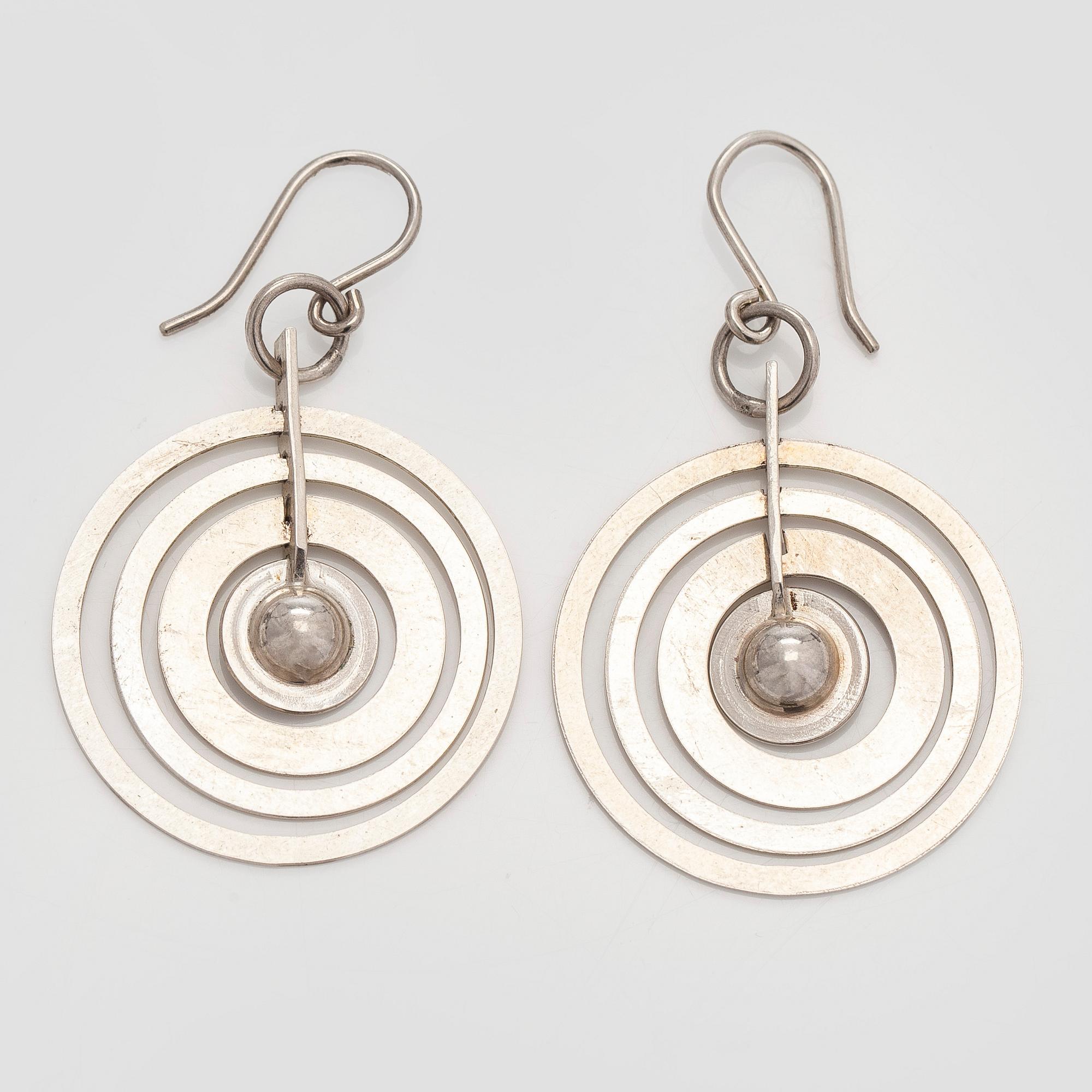 Tapio Wirkkala, earrings, "Silver Moon", silver, Kultakeskus 1972.